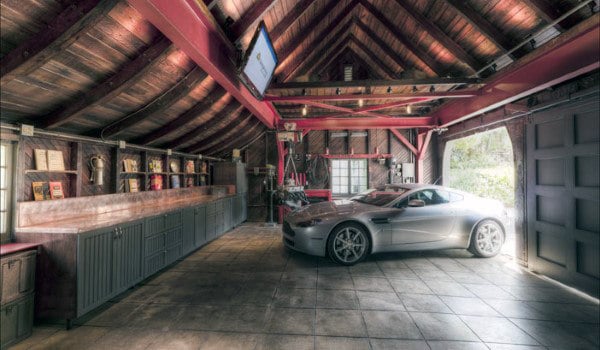 wood log cabin garage
